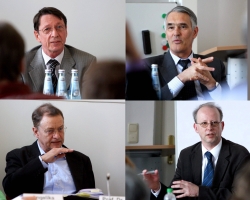 Im Uhrzeigersinn:Dr. E. Körting, G. Heiß, Dr. R. Wehowsky, Prof. Dr. H. Funke