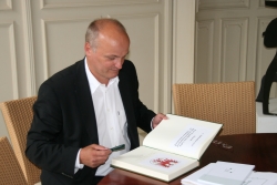 Eintrag ins Gästebuch