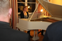Pianistin J. Felsch