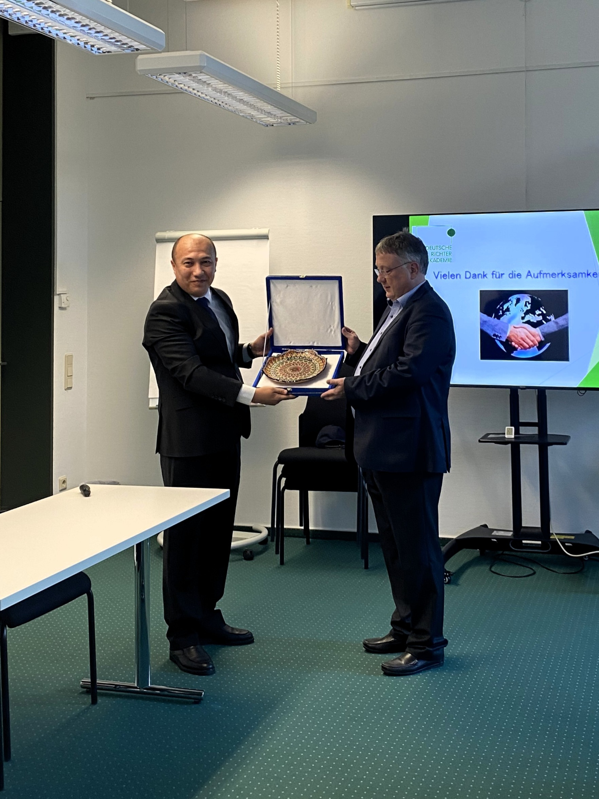 12_Usbek_Delegation_04